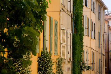 Fototapeta premium Façades de village - Saint Tropez