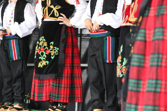 Serbische Tracht - Costumes of Serbia