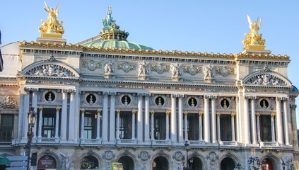 Fototapeta na wymiar opera de paris