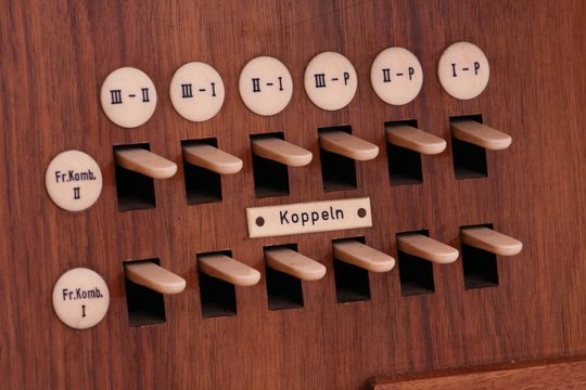 Detail einer Kirchenorgel