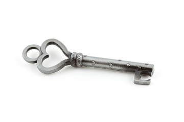 metal heart key