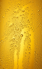 Bierfond mit Tropfen 31