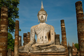 Fototapeta na wymiar The buddha status