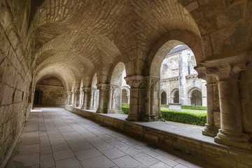 Fototapeta na wymiar abbaye Saint Vincent