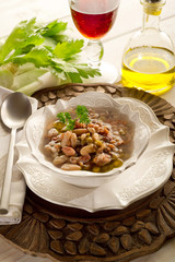 legume and beans soup - zuppa di legumi e fagioli