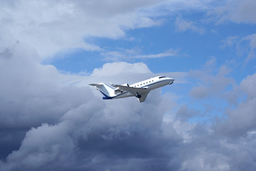 Fototapeta na wymiar Samolot - Business Jet