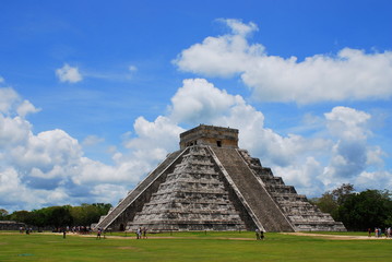 Chichén Itzá messico piramidi - obrazy, fototapety, plakaty