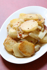Bratkartoffeln (Fried Potatoes)