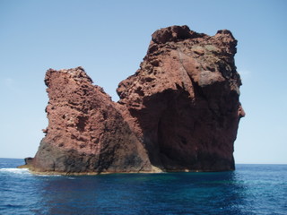 Rocher Pascal Paoli, dans la réserve de Scandola en Corse