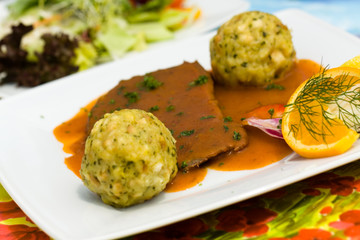 Roast Beef - Rinderbraten mit Klössen,Sosse