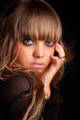 Naklejka premium Young casual woman portrait