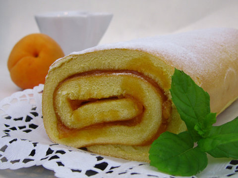 Biskuitroulade Images – Browse 111 Stock Photos, Vectors, and Video ...