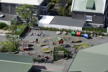 Kinderspielplatz - Reale Tiltshift Aufnahme, kein Modell