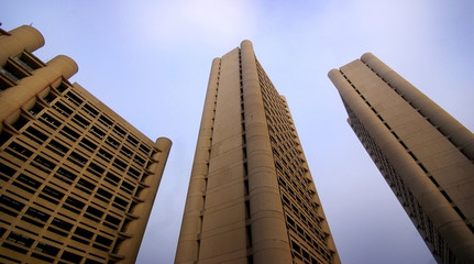 Rotating modern high-rises © philip sobral