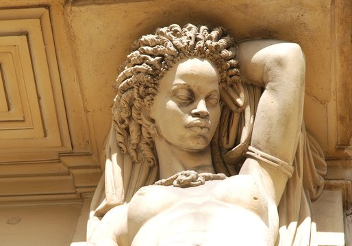 Caryatide