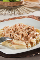 Penne ao molho de frango