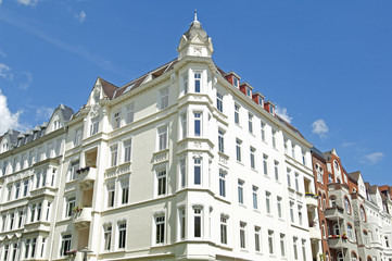 Fototapeta na wymiar Budynki w stylu Art Nouveau w Kiel, Niemcy