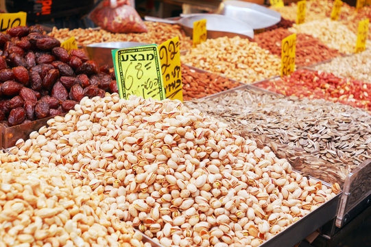 nuts on market stand