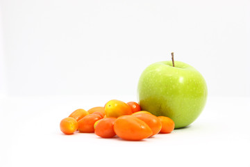 Apple green and tomato