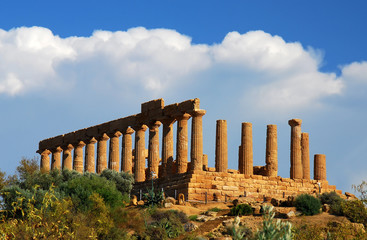 Fototapeta na wymiar Ruiny w Agrigento, Sycylia