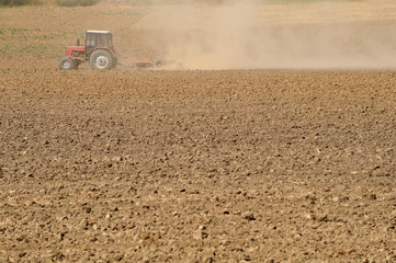 Obraz premium tractor plow levels