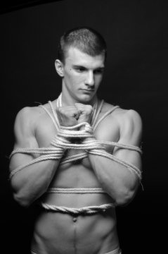 Model with ropes