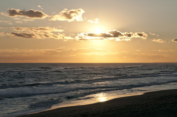 Fototapeta premium Tramonto sulla spiaggia