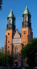 Fototapeta na wymiar Stary kościół katedralny