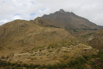 Fototapeta premium Llactapata, or Town on hillside, Inca trail, Peru