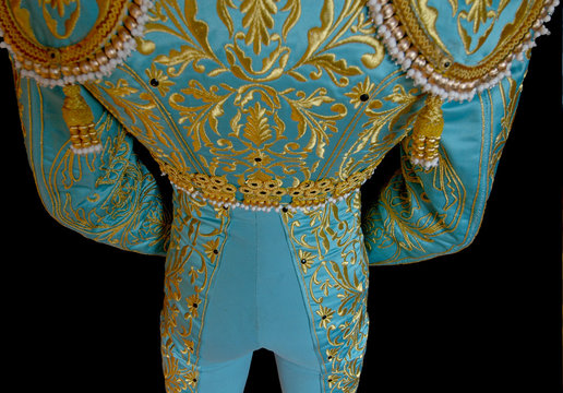 LUXE LAYER WITH KIMONO COLLAR ITS ALL OVER TORERO