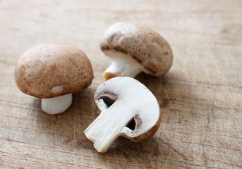 Brown mushrooms