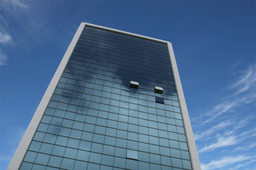 Fototapeta premium highrise glass building