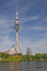 Olympiaturm in München © Hans und Christa Ede