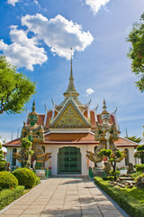 Fototapeta premium Twin Giant of Wat Arun