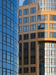 Fototapeta premium modernes Hochhaus am spreeufer, berlin