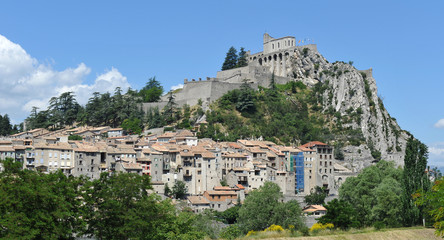 Naklejka premium Village de Sisteron