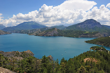 Lac se Serre Pon&ccedil;on