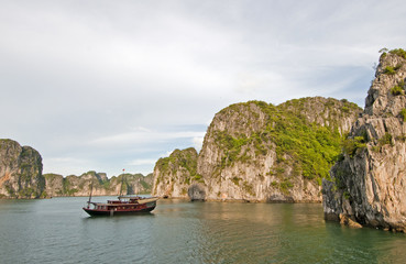 Junk Boat cruising Ha Long Bay, Vietnam