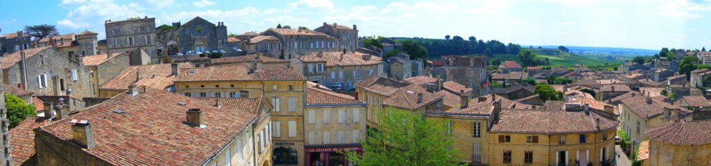 Saint-Emilion et son panorama de toiture