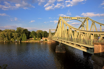 Naklejka premium Glienicker Brücke über die Havel