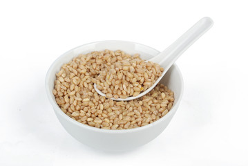 wheat seeds in bowl