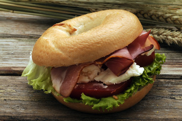 Bagel ripieno