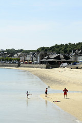 jeu et baignade en mer