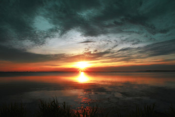 Sonnenaufgang am Meer