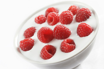 Raspberry Yogurt