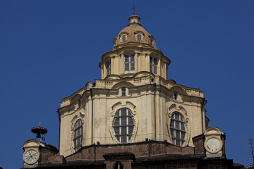 Fototapeta na wymiar Kościół San Lorenzo, Turyn (Piemont), Włochy
