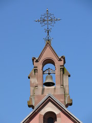 Turm der St. Leo-Kapelle in Eguisheim