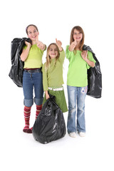 Enfants responsables pour le recyclage des ordures