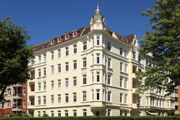 Obraz premium Wohnhaus, Hausfassade, Mietswohnungen, Deutschland