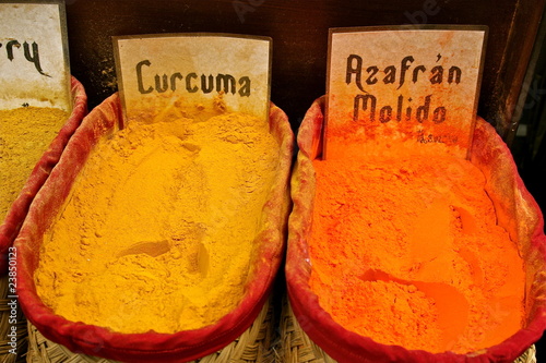 “Especias (Cúrcuma & Azafrán)” Fotos de archivo e imágenes libres de